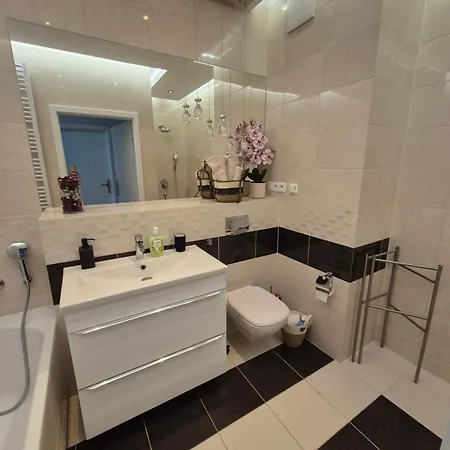Appartamento Big 21 Old Town Lux Apartment, Self Check-in 24h, Free Parking