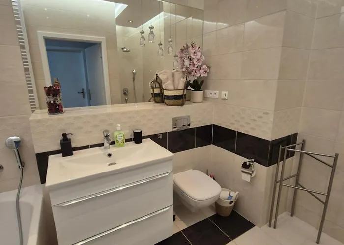 Apartment Big 21 Old Town Lux Apartment, Self Check-in 24h, Free Parking