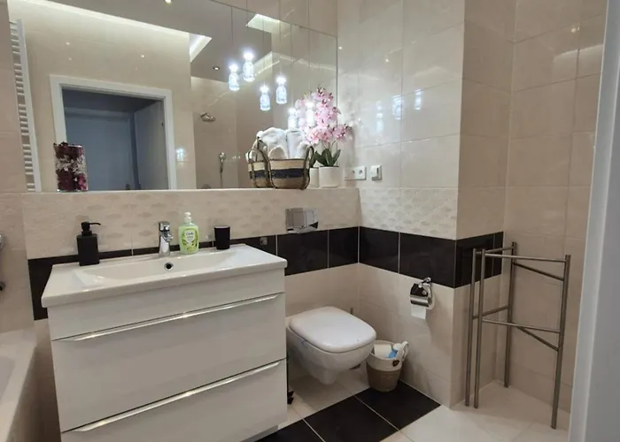 Big 21 Old Town Lux Apartment, Self Check-in 24h, Free Parking Poznan